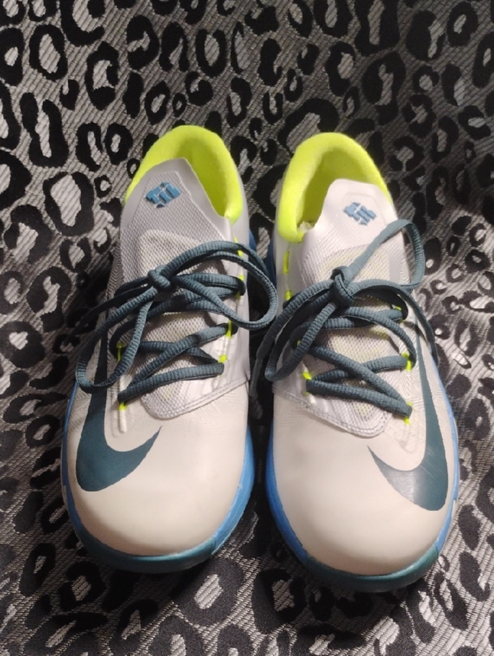 Nike Kids White Sneakers with Blue Swoosh and Neon Yellow Interior NIB